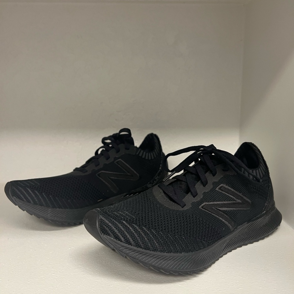 New Balance knit sneaker